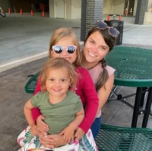 Meet your Posher, Julia